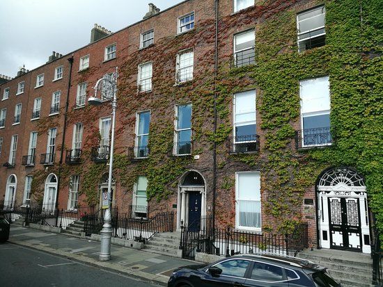 Merrion Square South